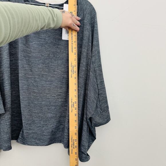 Lucy Gray Shine Strong Maternity Poncho Women’s Large NWT - Picture 6 of 8